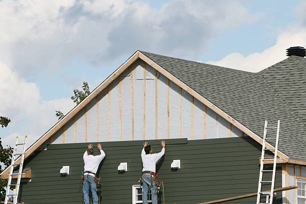 Professional Siding Installation technician working in Greenville, GA